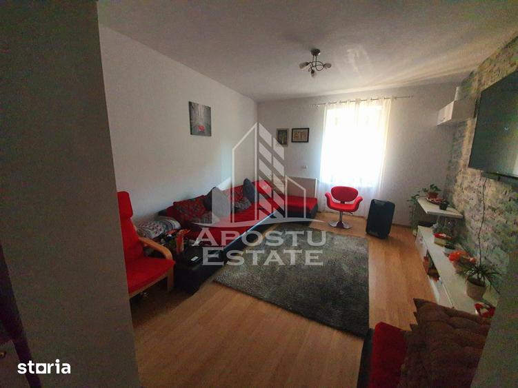 Apartament cu 4 camere decomandat în Bălcescu