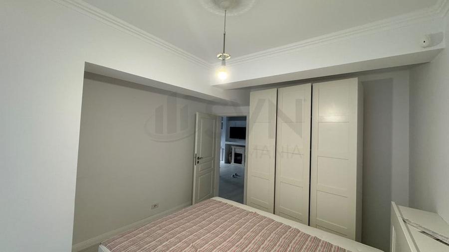 Apartament cu 3 camere decomandat în Aviației