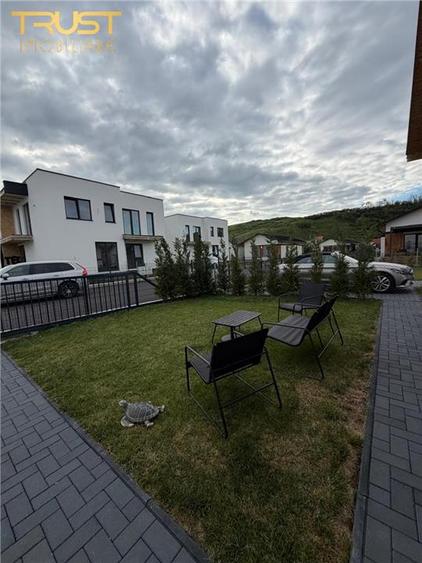Casă cu 4 camere cu Teren 400 Mp în Sub Coastă