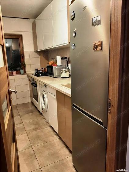 Apartament cu 2 camere decomandat în Gara de Nord