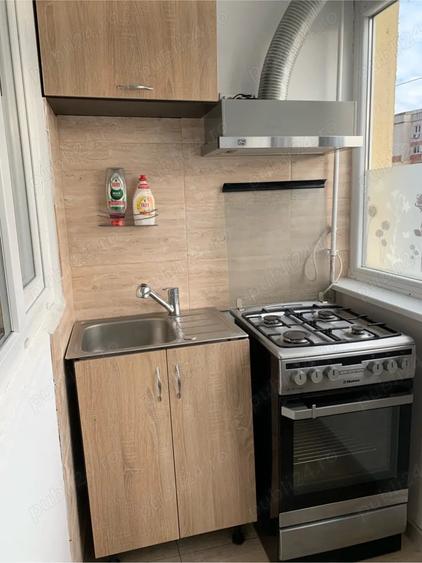 Apartament cu 2 camere decomandat în 1 Mai