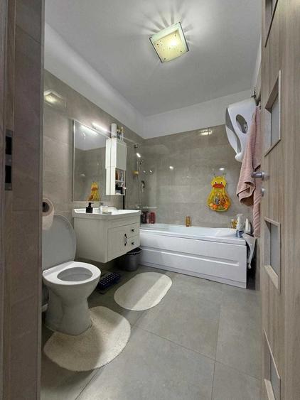Apartament cu 2 camere decomandat în Dobroești