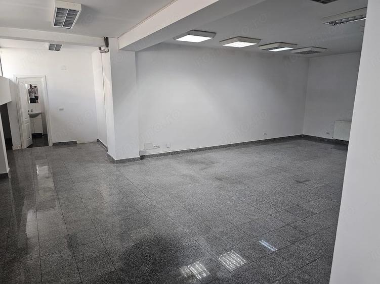 Spațiu comercial, de 150 mp, în Cuțitul de Argint