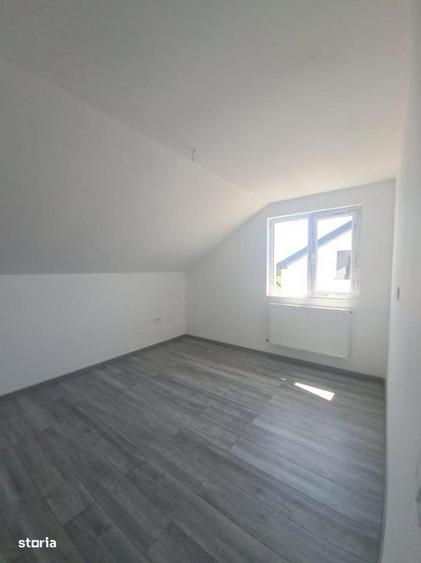 Casă cu 4 camere în Vârteju