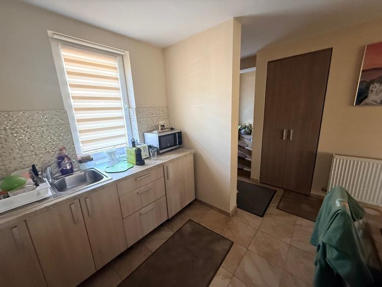 Duplex cu 3 camere cu Canalizare în Vidra