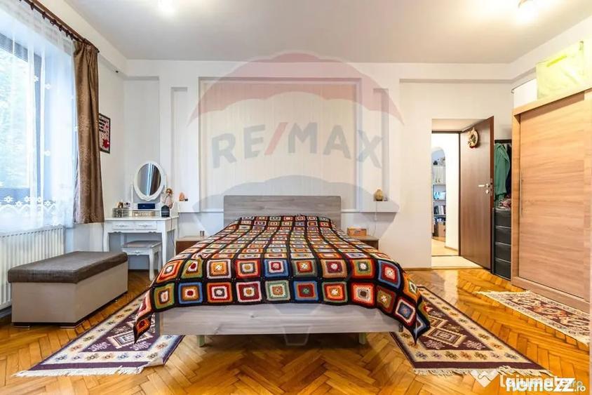 Casă cu 3 camere cu Teren 7150 Mp în Ozun
