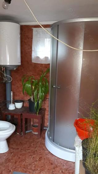 Casă cu 3 camere în Muncitoresc
