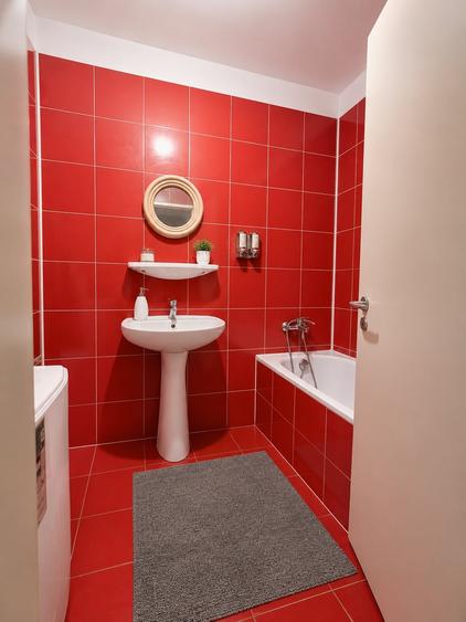 Apartament 2 camere , etaj 2 ,parcare - 5