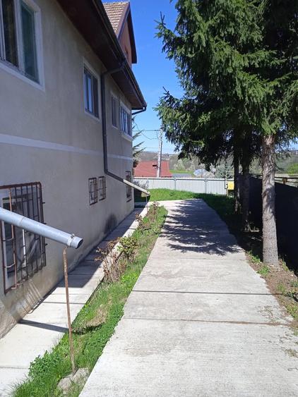 Casă cu 3 camere cu Teren 740 Mp în Măgura