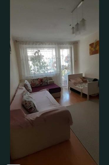 Apartament cu 2 camere semidecomandat, mobilat în Tomis II