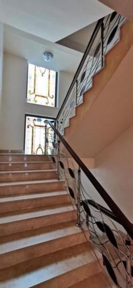 Casă cu 4 camere cu Teren 1000 Mp în Băneasa