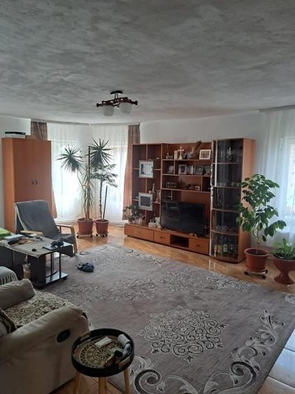 Casă individuală cu 5 camere cu Teren 680 Mp în Burdujeni