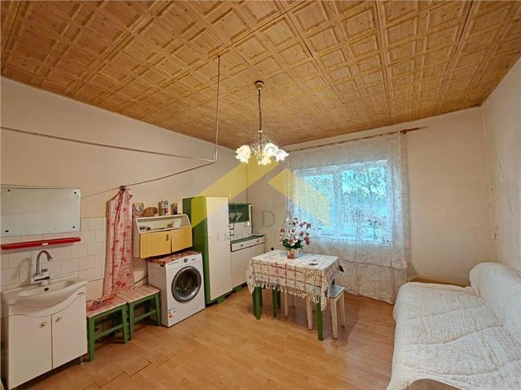 Casă individuală cu 5 camere cu Canalizare în Livada