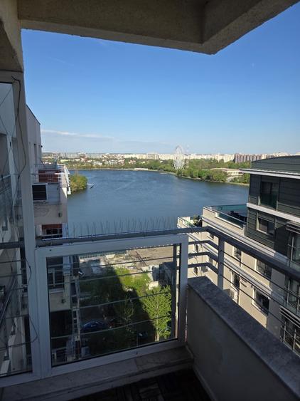 Apartament cu 3 camere decomandat, mobilat în Tei