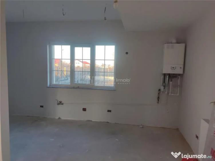Casă cu 4 camere cu Teren 320 Mp în Central