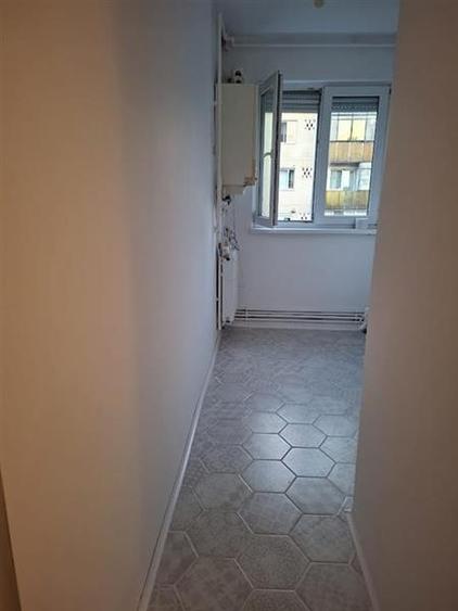 Apartament cu 2 camere semidecomandat în Dâmbu Pietros