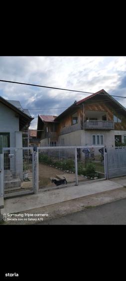 Casă cu 7 camere cu Teren 1252 Mp în Ștubeiu