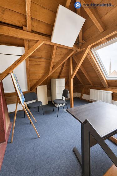 Apartament cu 3 camere în P-ța Romană