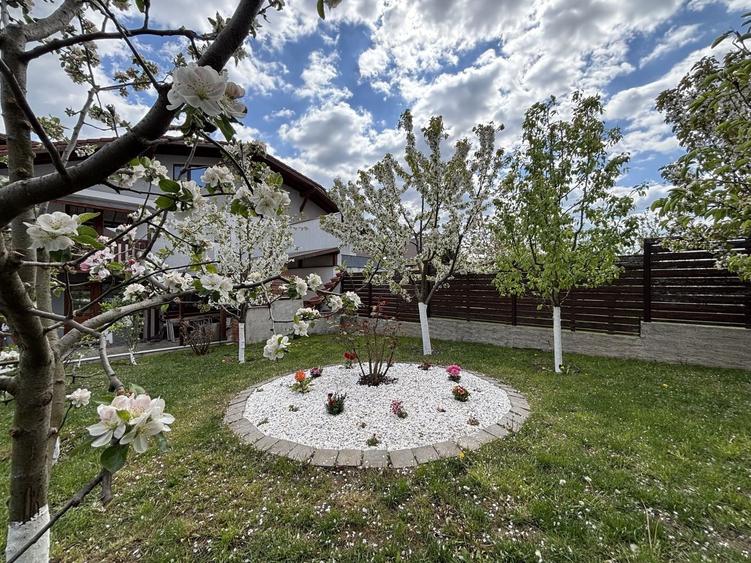 Duplex cu 5 camere cu Canalizare în Arhitecților - Calea Cisnădiei