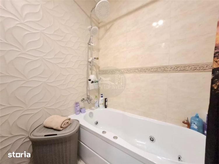 Apartament cu 3 camere decomandat în Turnișor