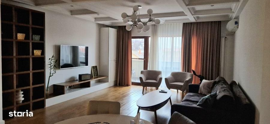 Apartament cu 3 camere în Ultracentral