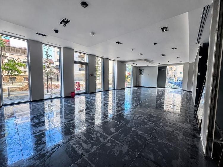 Spațiu comercial, de 80 mp, în Foișorul de Foc