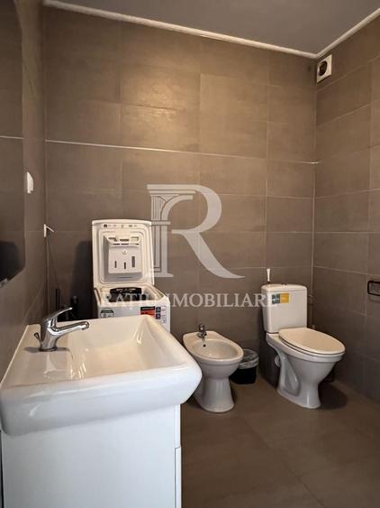 Apartament cu 3 camere decomandat, mobilat în Calea Aradului