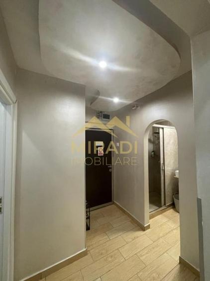 Apartament cu 2 camere, mobilat în Unirii