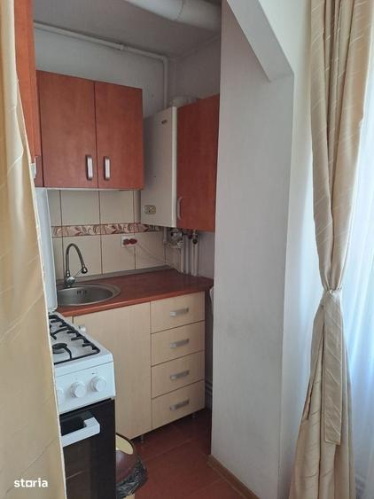 Ofer spre inchiriere apartament cu 3 camere,Robea-Catedrala - 3