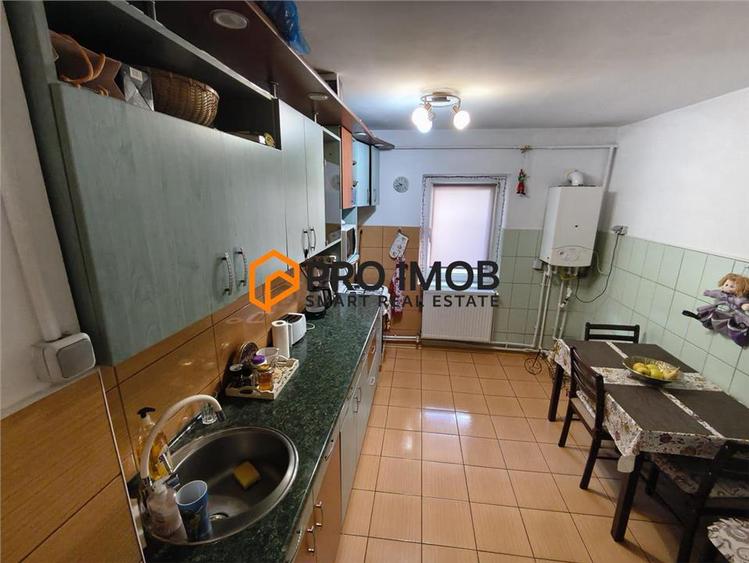 Apartament cu 3 camere decomandat, mobilat în Dorobanți 2