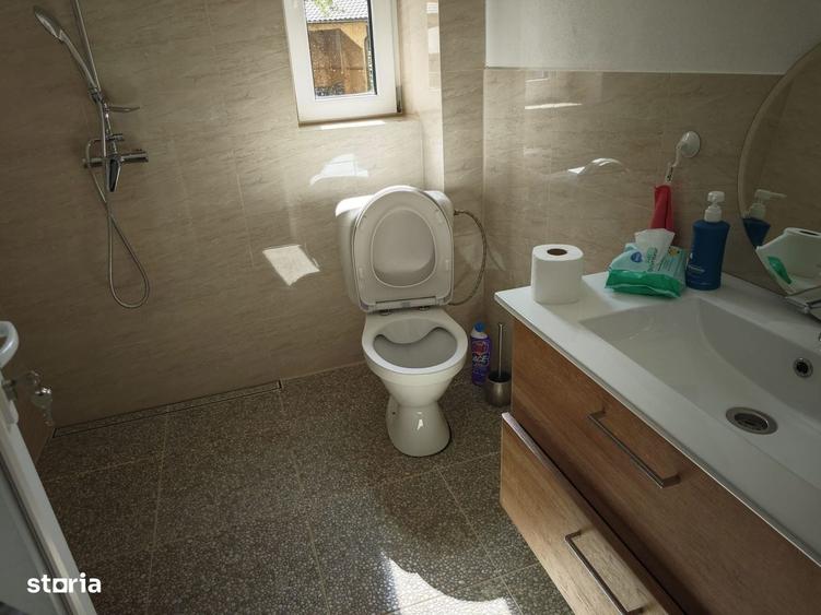 Casă cu 4 camere în Central