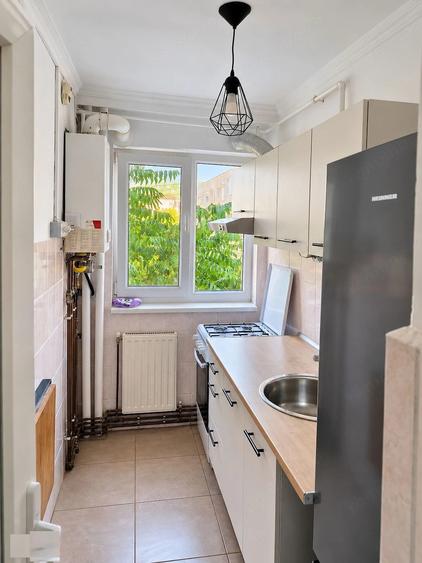 Apartament cu 2 camere nedecomandat în Girocului