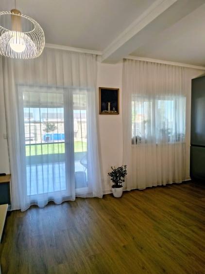 Duplex cu 4 camere cu Teren 330 Mp în Moșnița Nouă