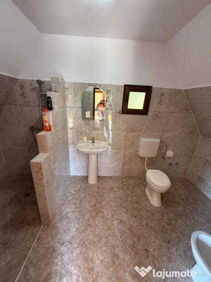 Casă cu 4 camere cu Teren 1000 Mp în Murighiol
