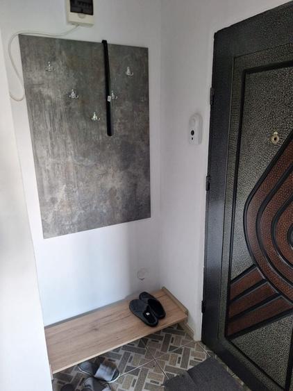 Apartament cu 2 camere decomandat, mobilat în Micro 17