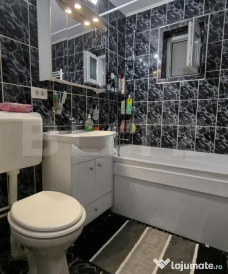 Apartament cu 3 camere decomandat în Burdujeni