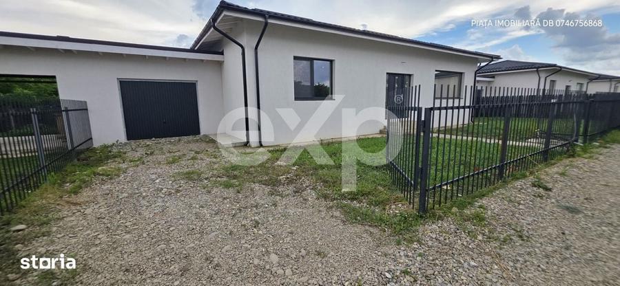 Casă cu 3 camere în Matraca
