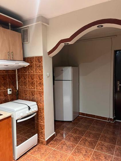 Apartament cu 2 camere semidecomandat în Micro 16