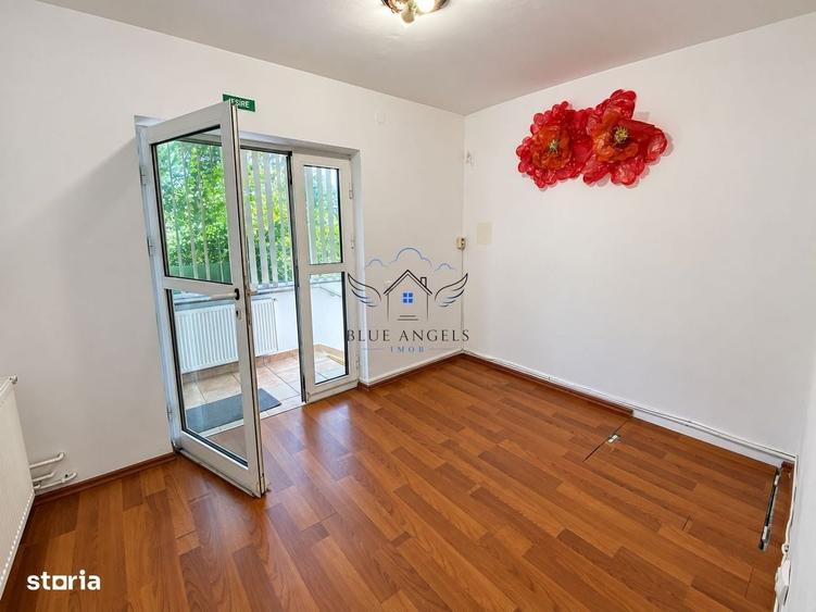 Apartament cu 4 camere semidecomandat în Calea București