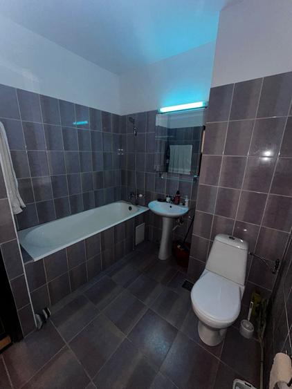 Apartament cu 2 camere semidecomandat în Tătărași