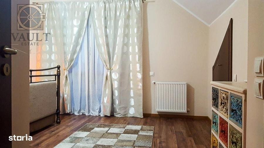 Casă cu 4 camere în Ostratu