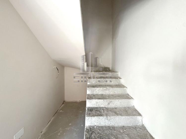 Casă cu 4 camere cu Canalizare în Florești
