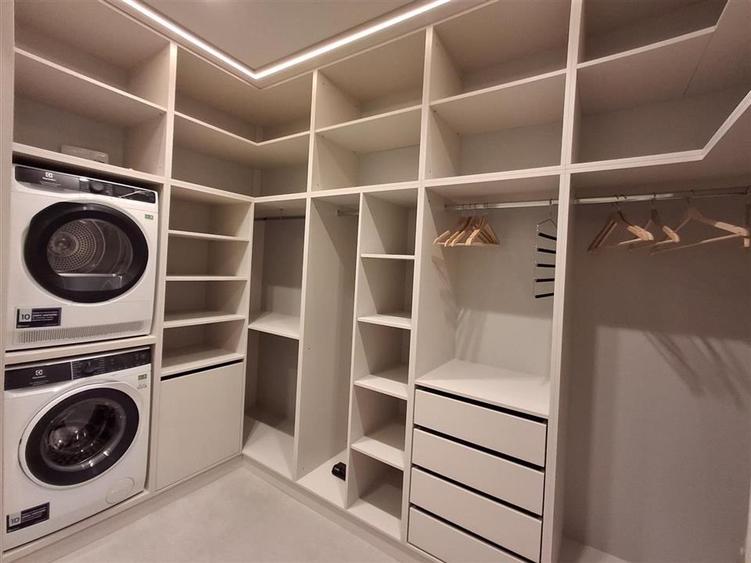 Apartament cu 3 camere decomandat în Exterior Sud