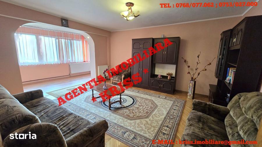 Apartament cu 2 camere decomandat în Central
