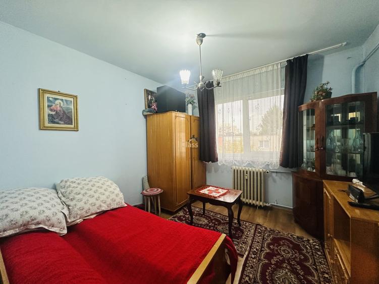 Apartament cu 2 camere semidecomandat, mobilat în Mănăștur
