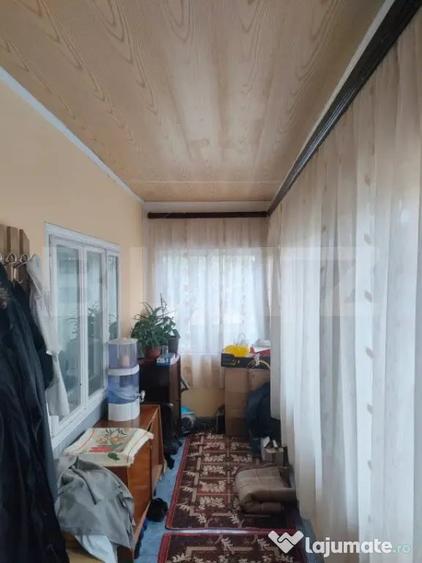 Casă cu 4 camere cu Teren 2190 Mp în Siret