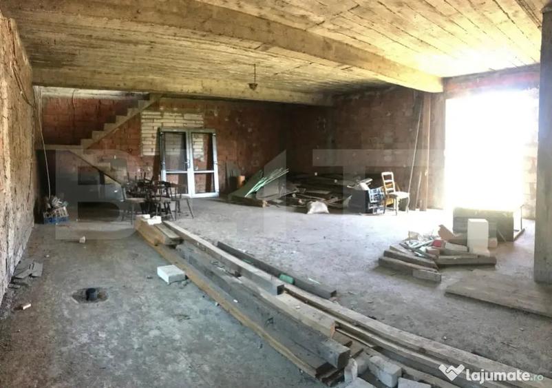 Casă cu 2 camere cu Teren 3050 Mp în Bezdead