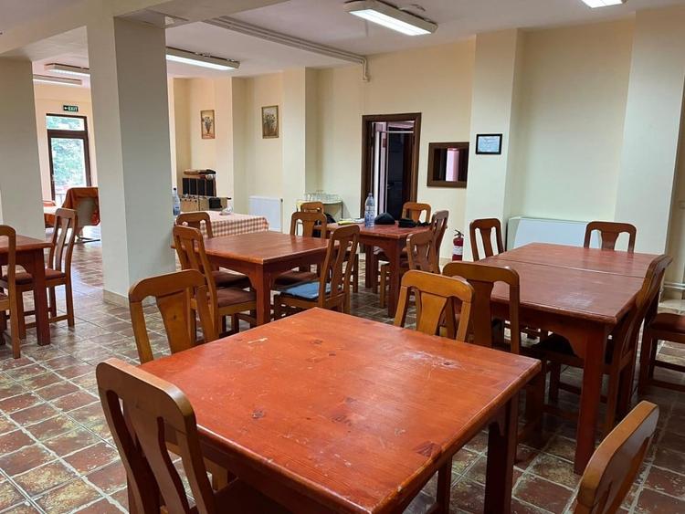Hotel/Pensiune, de 400 mp, în Lepșa