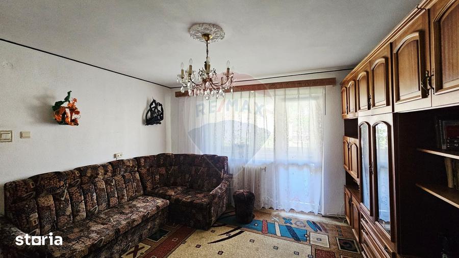 Apartament cu 4 camere în Mărăței