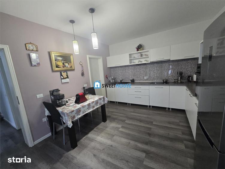 Casă cu 5 camere cu Teren 1600 Mp în Șinca